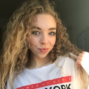 Meet your Posher, Alexa